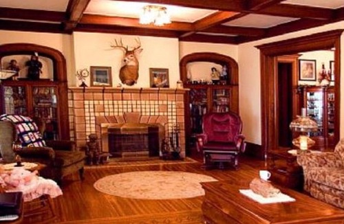 Salamanca House | 5 Bedroom/5 Bathroom Mansion near local attractions, entertainment & shopping.