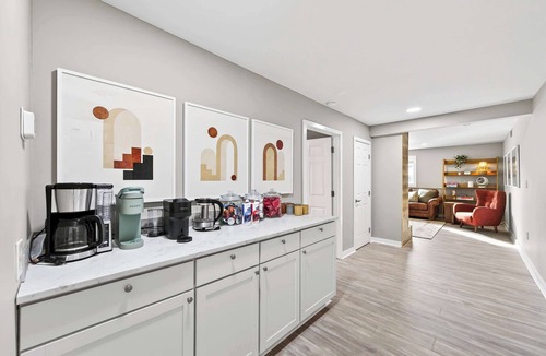 Great Valley Apartment | 5 Minutes to Holiday Valley Luxe King Bed + Bunk