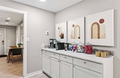 Great Valley Apartment | 5 Minutes to Holiday Valley Luxe King Bed + Bunk