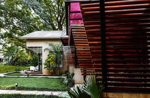 Harare Apartment | 5 * Sandalwood Lodge is situated in the peaceful up-market suburb of Mount Pleasant - 2018
