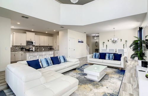 Kissimmee House | 🏝️ 5BR/5BA Home w/Private Pool & Spa, Themed Kids’ Rooms & Resort Fun | Storey Lake Near Disney