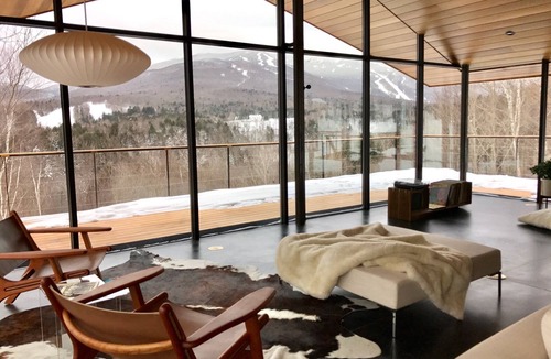 Stowe Area House | 5BR Modern Luxury in A+ location