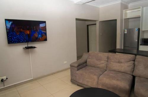 Victoria Falls House | 848 Guest House