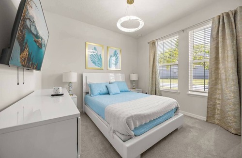 Davenport Resort | 8BR Luxury Villa, Disney, Pool, Spa & Game Room - Sleeps 18