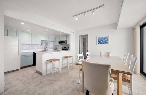 Little Salisbury Condo | 9400 Building - 2 Bedroom Condo with Gorgeous Side Ocean View