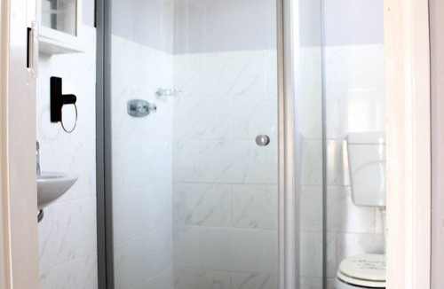 Bulawayo House | A 3 bed sanctuary for peace and relaxation.​