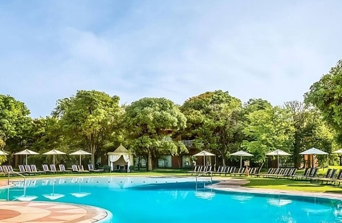 Livingstone Apartment | A Place You'll Surely Enjoy! Outdoor Pool & Great Views! Swim at Devil's Pool