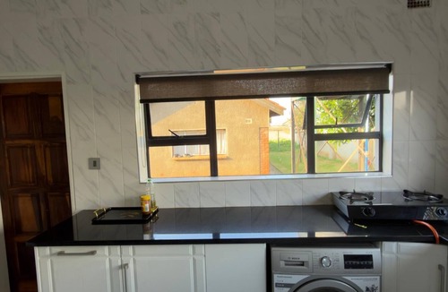 Mazowe Apartment | A spacious, modern 3-bedroom ground-floor villa in Mount Pleasant Heights - 2366