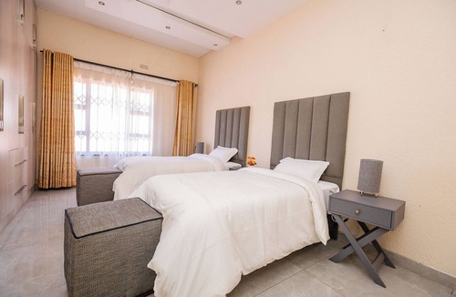 Harare East Bed & Breakfast | A timeless elegance, modern comfort B&B, nestled in a picturesque, leafy suburb.
