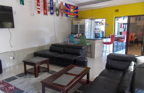 Lusaka Cabin | Acamms Lodge Roma