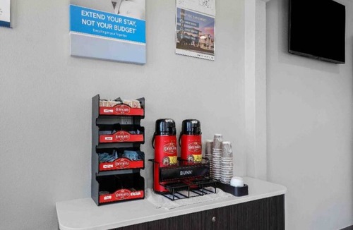 Central Escondido Apartment | ADA|2 Beds|Tub|Micfridge