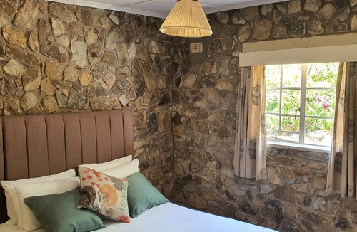 Juliasdale Apartment | Affordable holiday apartment in Nyanga!