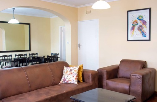 Target Area Apartment | Apartment - Sleeps 6 - Parking - Pet friendly
