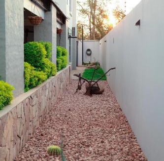 Victoria Falls Villa | Architect-Designed Home with Pool