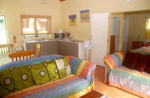 Arorangi House | Aromas 2 on the sunset beach