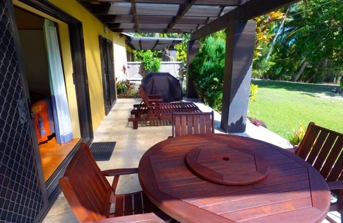 Arorangi House | Aromas 2 on the sunset beach