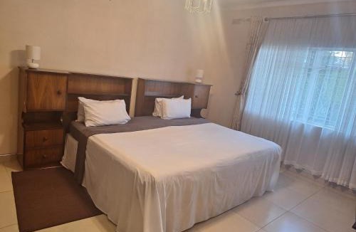 Harare House | Ashley's 6 Bedroomed Guest House