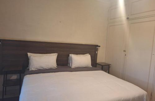 Harare House | Ashley's 6 Bedroomed Guest House