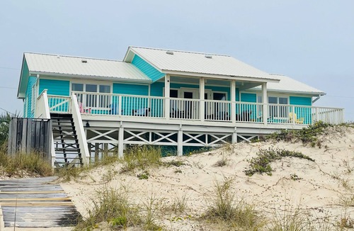 St. George Island House | B HAPPY! Beachfront home, 4 bedroom/2 bath, Sleeps 8, Pet Friendly!