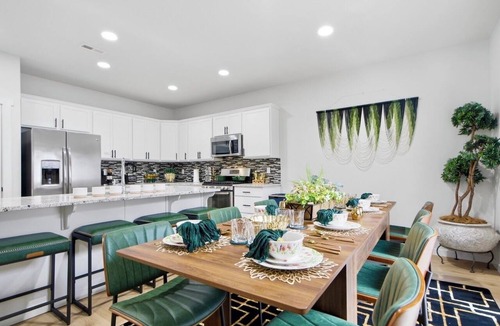 North Creek House | B20: VIBE VILLA: Private yet central