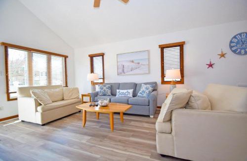 Caine Woods House | Barge Road 13605 home