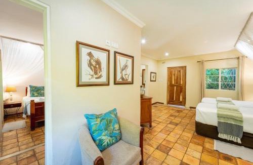 Victoria Falls Cabin | Bayete Guest Lodge