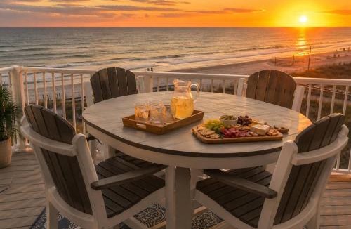 Orange Beach Apartment | Beach front family friendly sleeps 8 3pools Seaview Resort