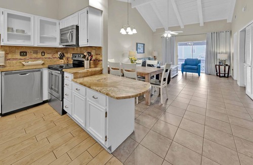 Destin Condo | Beach Service | Private Beach W/Gated Access | Pool | Peek a Boo View of Gulf | Chateau La Mer 2D!