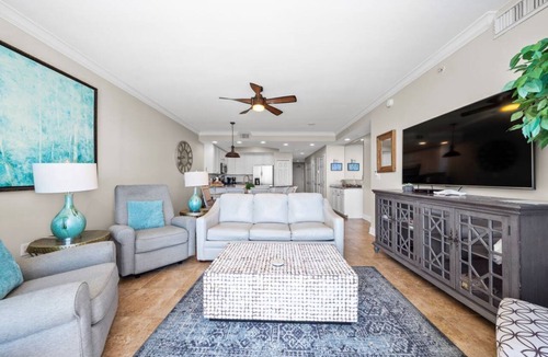 Gulf Shores Condo | Beachfront Condo w/Breath Taking Sunset Views | Pool & Sauna | Sleeps 10