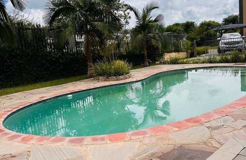 Lusaka Apartment | Beautiful 2-bedroom apartment with AC and a Swimming pool in Kingsland Lusaka