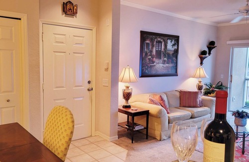 Palmer Ranch Condo | Beautiful and Spacious 2 Bedroom Condo close to Siesta Key Beach in Sarasota.