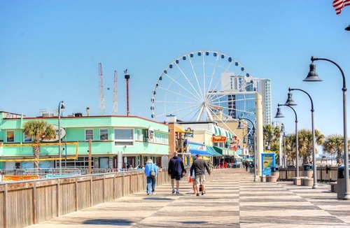 Myrtle Beach Condo | Beautiful condo perfect for family vacations offering indoor and outdoor pools