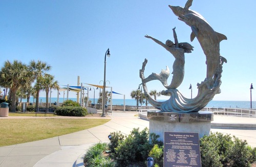 Myrtle Beach Condo | Beautiful condo perfect for family vacations offering indoor and outdoor pools