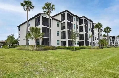 Lakewood Ranch Condo | Beautiful condo in gorgeous Lakewood National golf community