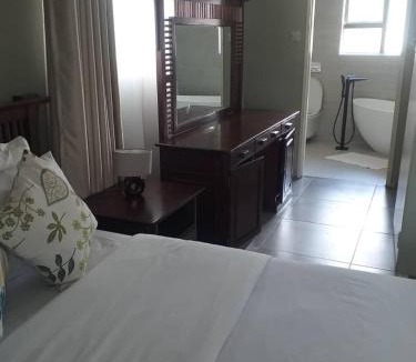 Bulawayo House | Beautiful No Fuss Serene 3 Bed House in Bulawayo