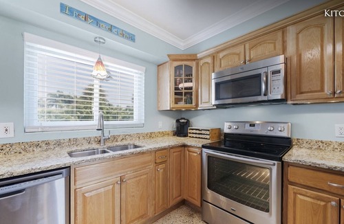 Cocoa Beach House | Beautiful, Private Beach House - 1 Block To The Beach - AC 3 Bedroom - Sleeps 8