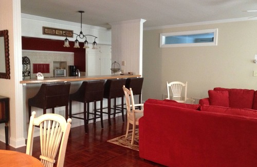 Greensboro Cottage | Beautifully extra large,1700sq ft., one bedroom 1.5 bath cottage/timber views