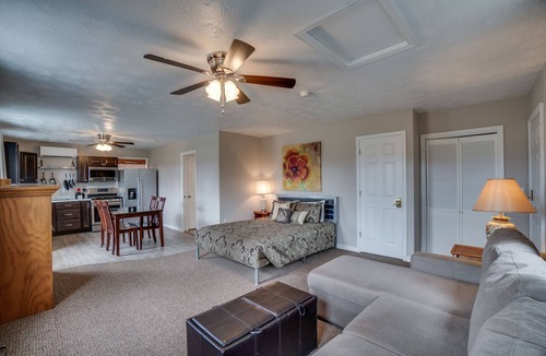 Luray Cottage | Best Views in Luray! Close to Everything!