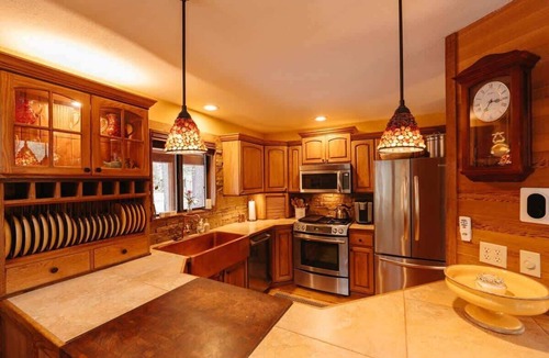 Black Butte Ranch House | Black Butte Mountain Retreat w/Private Sauna