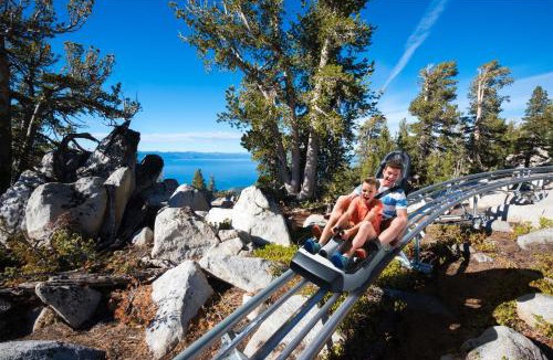 Tahoe Paradise House | Blackfoot Luxury Retreat - Hot Tub Pool Table Pets Deck