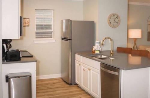 Kiska Beach House | Boho Beach Bungalow 2 BR w/ Ocean Views!