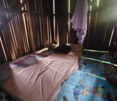 Ambunti Hostel | Bokul Guesthouse