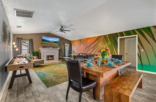 Bradenton House | Bradenton Home Near Anna Maria Island - Pool, Hot Tub & Game Room