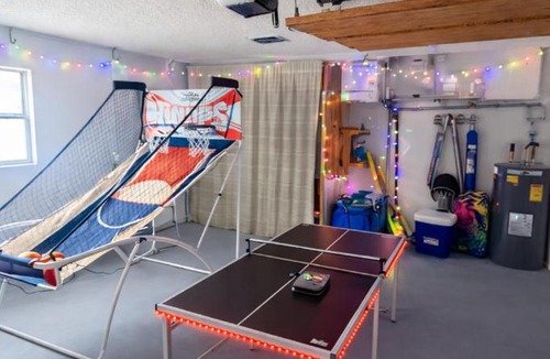 Bradenton House | Bradenton Home Near Anna Maria Island - Pool, Hot Tub & Game Room
