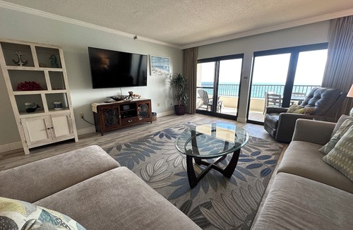 Destin Condo | "Breakers East 1006" Gulf Front 2BR/2BA~Beach setup included