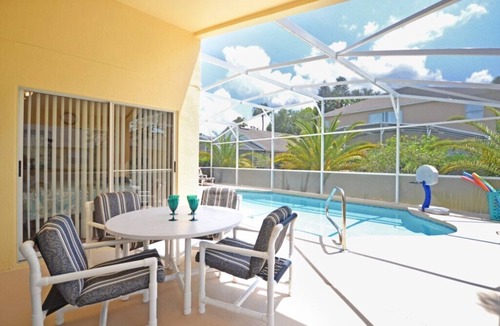 Westridge House | Bright vacation home with private pool and new kitchen in gated community 20 mins to Disney