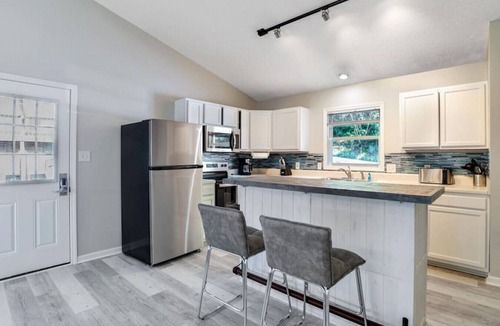 Royal Pines Villa | Bring Pets to this Fun South Asheville Hot Tub Townhome