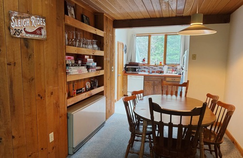 East Burke Condo | Burke Mt. Wintergreen Slopeside Condo, Ski in & out, rustic decor, pet friendly