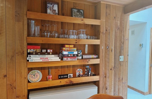 East Burke Condo | Burke Mt. Wintergreen Slopeside Condo, Ski in & out, rustic decor, pet friendly
