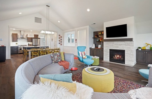 Bend House | Cairn - Tetherow Executive Retreat, Private Hot Tub, Modern